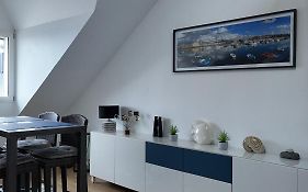 **La Bretonnerie, Bel Appartement De Standing
